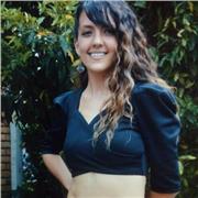 Hola, me llamo Laura. Como profesional en psicología, poseo una sólida formación académica y una profunda pasión por el aprendizaje y la enseñanza. Considero fundamental tener dedicación constante al desarrollo integral en los y las estudiantes. Me encuen